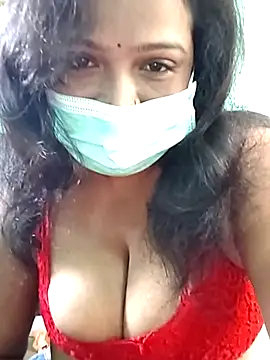 misspriya03 online show from 10-15-25, 08:14