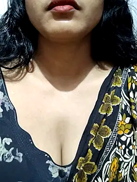 Snapshot of spicysuhana chatting on 10-11-25, 10:19 spicysuhana online show from 10-11-25, 10:19