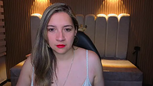 Agatha bellucci  online show from 12-18-25, 01:55