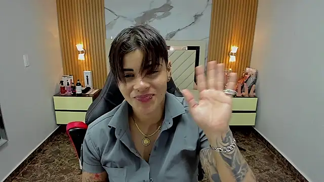 Snapshot of KAROLLJONES1 chatting on 11-01-25, 07:27 KAROLLJONES1 online show from 11-01-25, 07:27