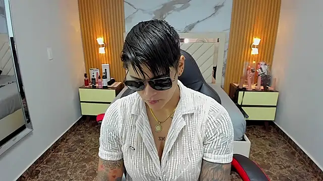 Snapshot of KAROLLJONES1 chatting on 11-20-25, 07:13 KAROLLJONES1 online show from 11-20-25, 07:13