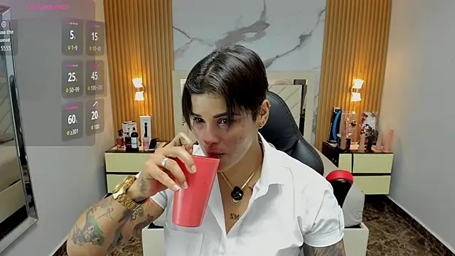 Snapshot of KAROLLJONES1 chatting on 11-26-25, 07:26 KAROLLJONES1 online show from 11-26-25, 07:26