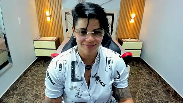 KAROLLJONES1 online show from 04-01-26, 07:22