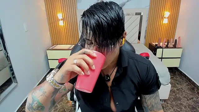 KAROLLJONES1 online show from 04-16-26, 09:39