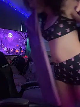 goddessmissmia online show from 10-31-25, 08:10