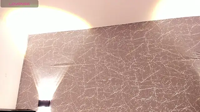 Snapshot of Miss_Charlottet chatting on 12-15-25, 09:19 Miss Charlottet online show from 12-15-25, 09:19