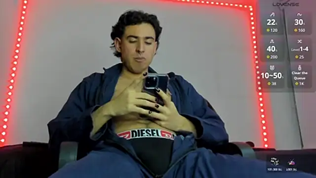 Alexxx savage online show from 10-30-25, 04:36