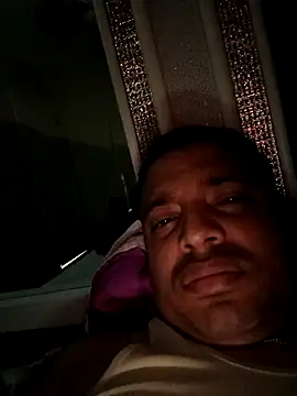 Snapshot of jesus235672 chatting on 11-28-25, 05:32 jesus235672 online show from 11-28-25, 05:32