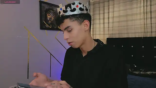 Room 69x online show from 10-22-25, 09:14