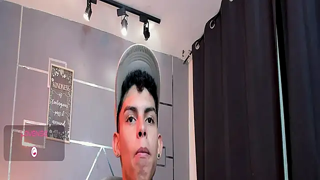 Room 69x online show from 11-22-25, 03:16