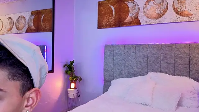 Room 69x online show from 11-27-25, 03:19