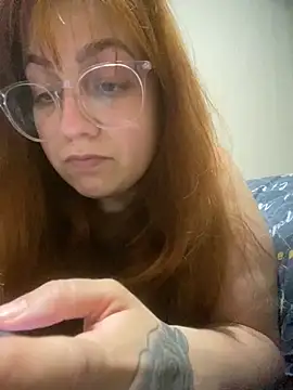 Snapshot of witchkiki chatting on 10-06-25, 04:21 witchkiki online show from 10-06-25, 04:21