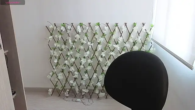 Snapshot of genet_ chatting on 09-15-25, 03:23 genet online show from 09-15-25, 03:23