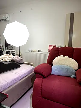 Baby-AnXin online show from 09-08-25, 03:44