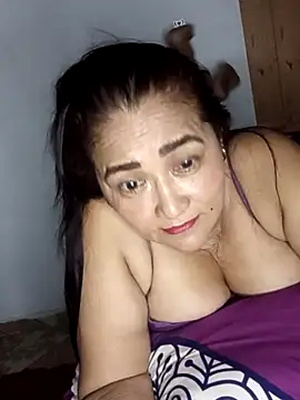 linda luna29 online show from 09-18-25, 01:51