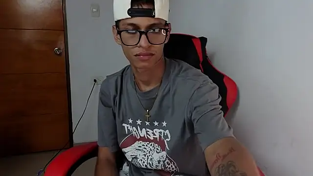 Snapshot of sung_yol chatting on 03-04-26, 05:24 sung yol online show from 03-04-26, 05:24