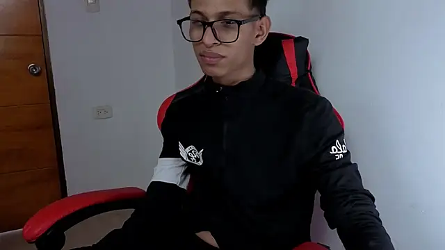 Snapshot of sung_yol chatting on 03-13-26, 08:59 sung yol online show from 03-13-26, 08:59