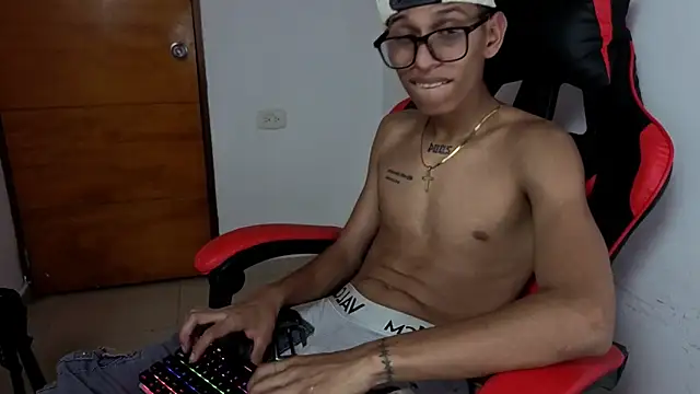 Snapshot of sung_yol chatting on 03-21-26, 09:36 sung yol online show from 03-21-26, 09:36