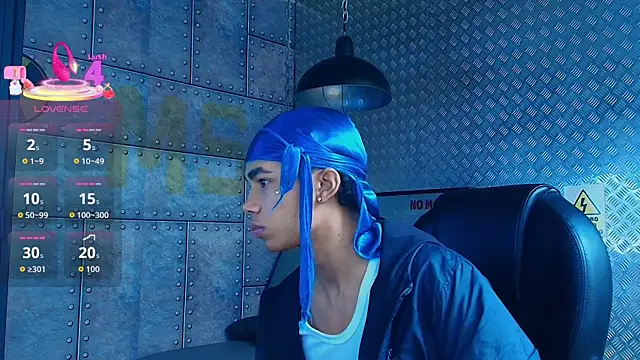 AlanCutee online show from 10-25-25, 01:07