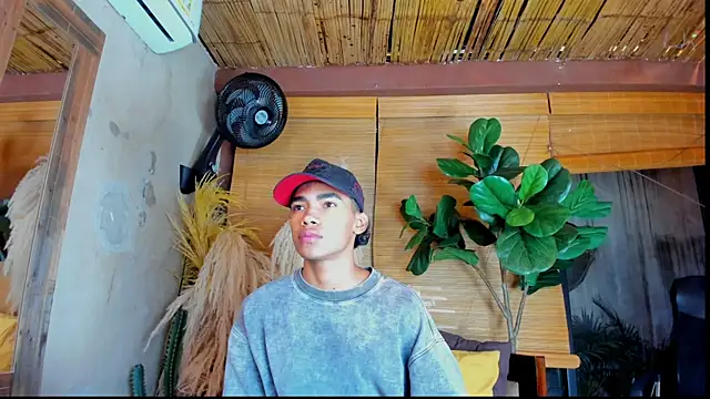 AlanCutee online show from 11-21-25, 11:31