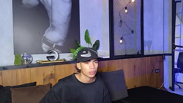 AlanCutee online show from 04-21-26, 12:00