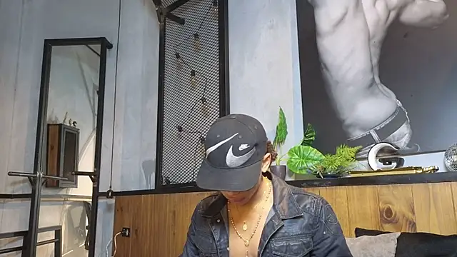 Snapshot of AlanCutee chatting on 04-26-26, 12:36 AlanCutee online show from 04-26-26, 12:36
