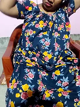 Cute-Swewty online show from 10-17-25, 01:25