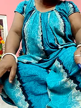 Snapshot of Cute-Swewty chatting on 06-11-26, 02:37 Cute-Swewty online show from 06-11-26, 02:37