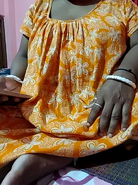 Snapshot of Cute-Swewty chatting on 06-19-26, 02:43 Cute-Swewty online show from 06-19-26, 02:43
