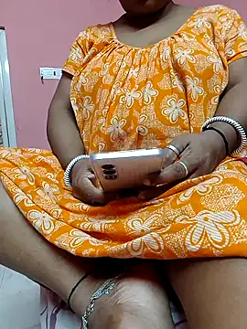 Snapshot of Cute-Swewty chatting on 06-21-26, 02:08 Cute-Swewty online show from 06-21-26, 02:08