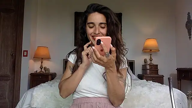 venuslibre online show from 10-05-25, 03:43