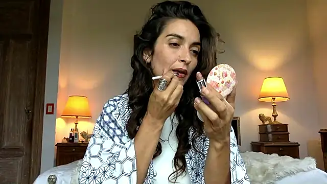 venuslibre online show from 11-29-25, 07:28