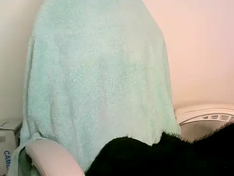 Snapshot of JOLLY_67 chatting on 12-19-25, 03:24 JOLLY 67 online show from 12-19-25, 03:24