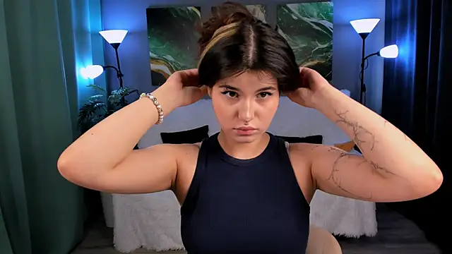 Snapshot of AnoraDark chatting on 09-23-25, 12:19 AnoraDark online show from 09-23-25, 12:19