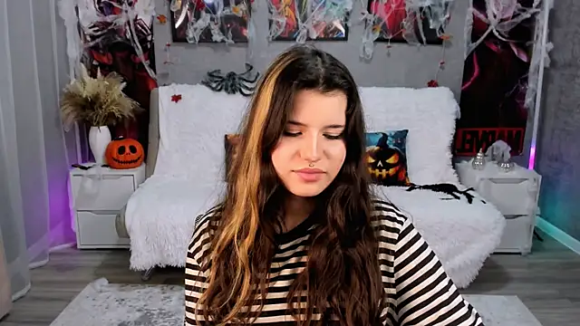 Snapshot of AnoraDark chatting on 11-07-25, 12:49 AnoraDark online show from 11-07-25, 12:49