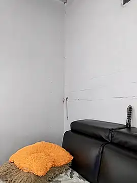 Nahomy cm online show from 10-07-25, 07:44