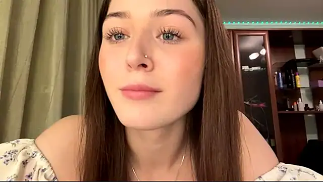 Snapshot of Adel_strongwoman chatting on 12-05-25, 05:09 Adel strongwoman online show from 12-05-25, 05:09