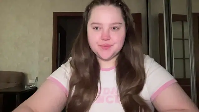 Snapshot of Alice898 chatting on 09-24-25, 04:38 Alice898 online show from 09-24-25, 04:38