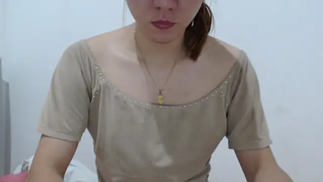 Snapshot of Dolly_Peach_ chatting on 02-20-26, 01:11 Dolly Peach online show from 02-20-26, 01:11