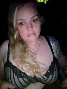 Snapshot of Bridgette03 chatting on 11-12-25, 12:05 Bridgette03 online show from 11-12-25, 12:05