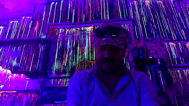 3615-ULLA online show from 04-18-26, 03:38