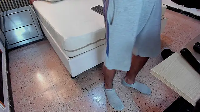 FYKMOR 1 online show from 09-10-25, 03:50