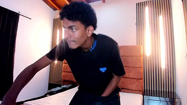 FYKMOR 1 online show from 10-20-25, 03:51