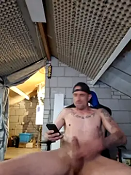 kompiee online show from 04-23-26, 09:41