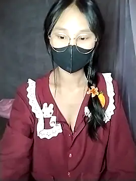 Snapshot of saronla_03 chatting on 10-30-25, 03:19 saronla 03 online show from 10-30-25, 03:19