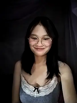 Snapshot of saronla_03 chatting on 11-09-25, 01:42 saronla 03 online show from 11-09-25, 01:42