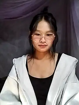 Snapshot of saronla_03 chatting on 11-17-25, 05:41 saronla 03 online show from 11-17-25, 05:41