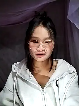 Snapshot of saronla_03 chatting on 11-19-25, 08:03 saronla 03 online show from 11-19-25, 08:03