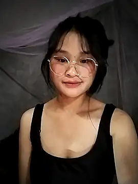 Snapshot of saronla_03 chatting on 12-14-25, 08:09 saronla 03 online show from 12-14-25, 08:09