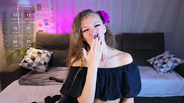 Jesica mooon online show from 10-18-25, 01:30